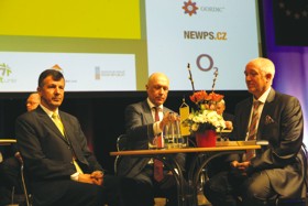 Oldřich Vlasák, Pavel Kysilka, Tomáš Renčín na ISSS 2015. Foto: Radoslav Bernat. 